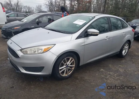 2016 Ford Focus Se z USA, uszkodzony, nr VIN 1FADP3F27GL375938